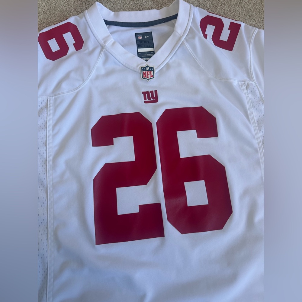 Saquon Barkley New York Giants Football Jersey - Like New - Picture 3 of 7
